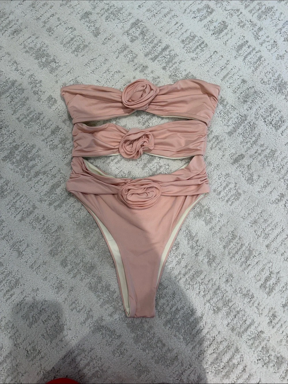 La Reveche elegant strapless